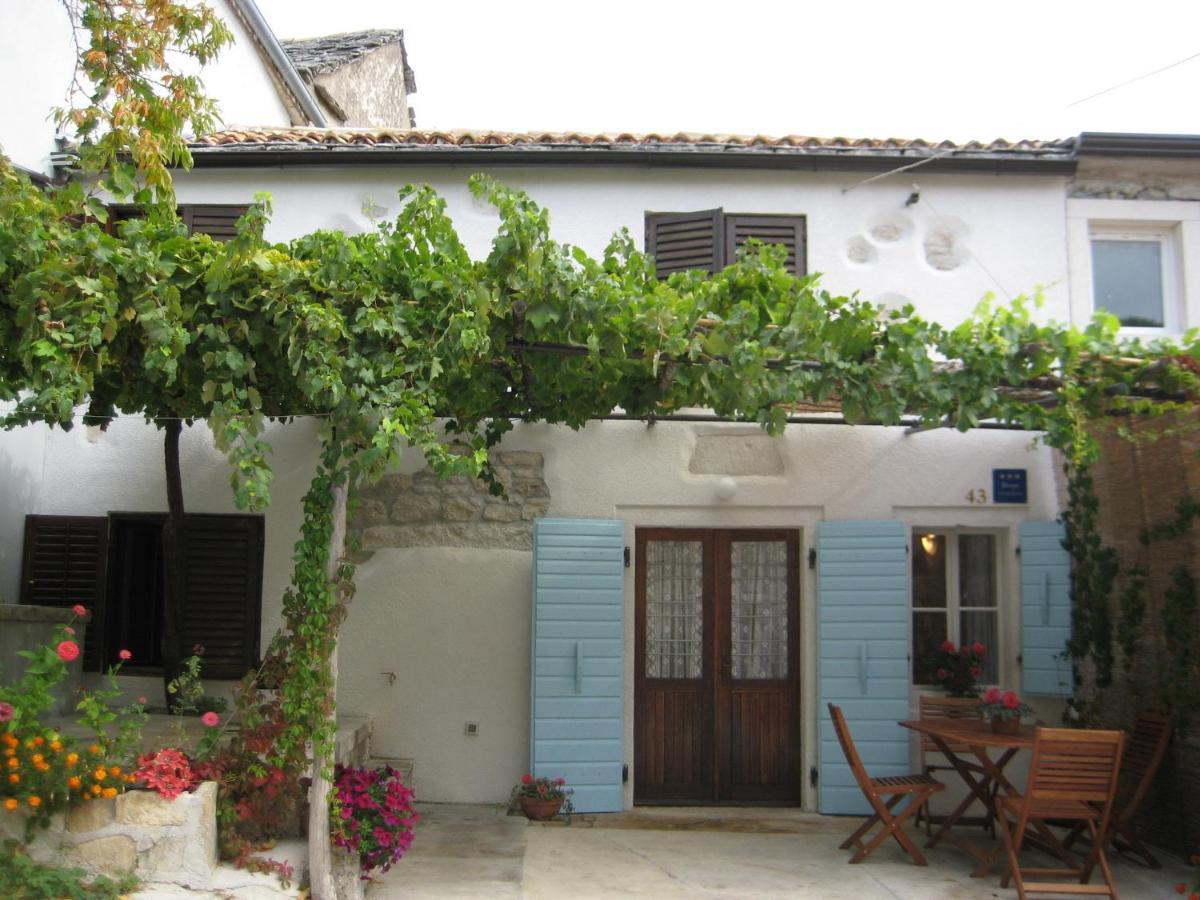 Holiday Home Trostova Kuca بازين الغرفة الصورة