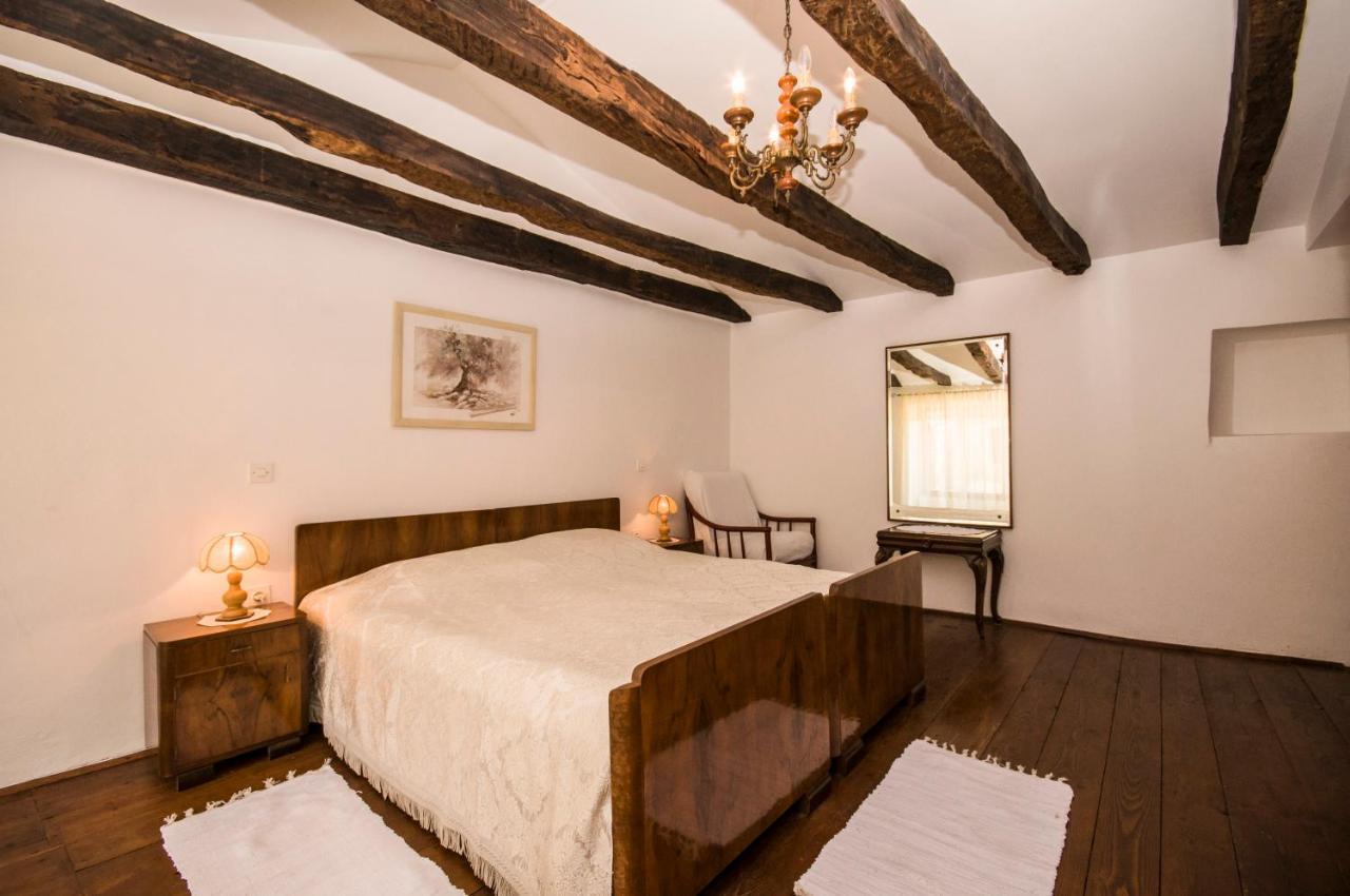 Holiday Home Trostova Kuca بازين المظهر الخارجي الصورة
