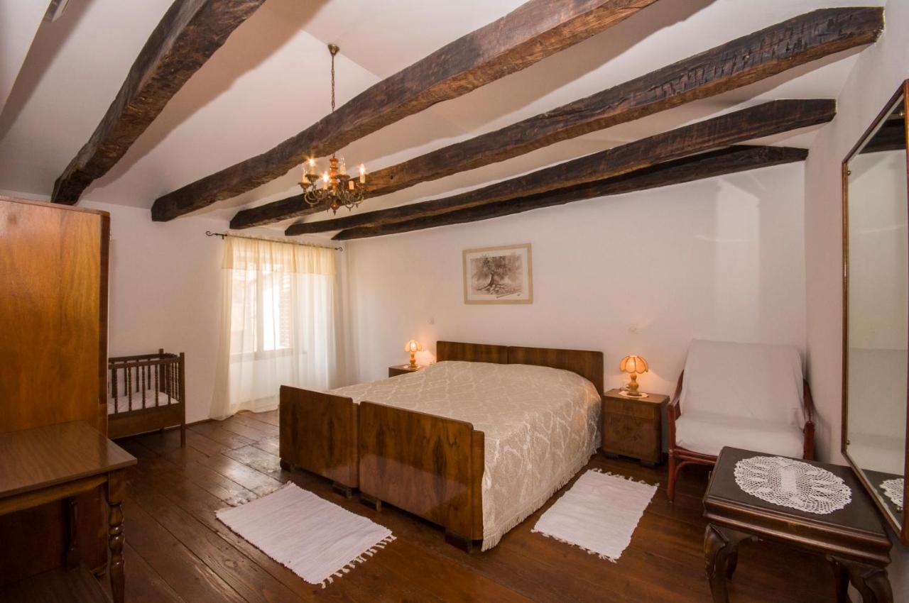 Holiday Home Trostova Kuca بازين المظهر الخارجي الصورة